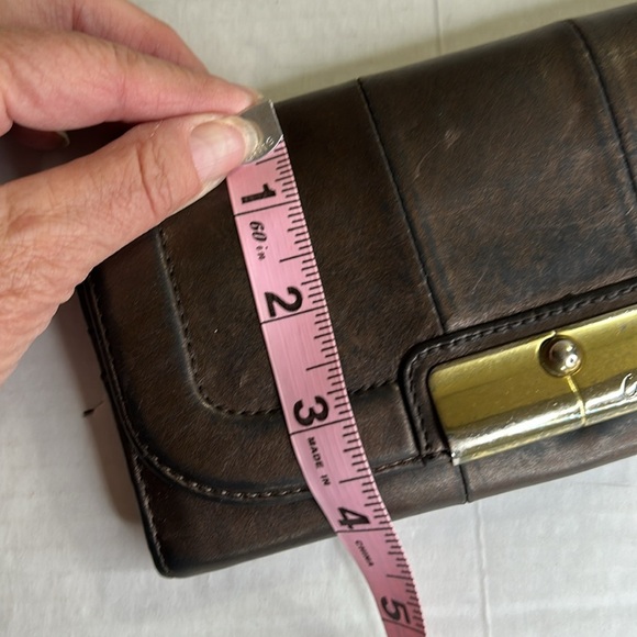 COACH WOMENS VINTAGE SOFT BROWN LEATHER WALLET - Picture 13 of 15